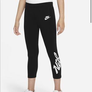Nike girls size M leggings